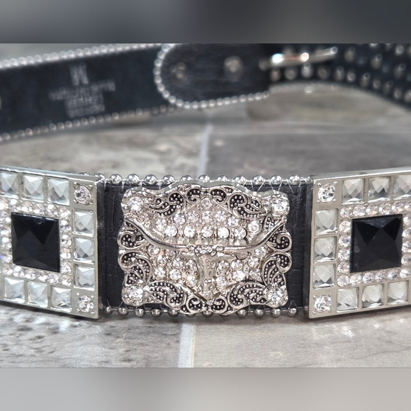 WESTERN LEATHER RHINESTONE BELT. - Picture 3 of 4